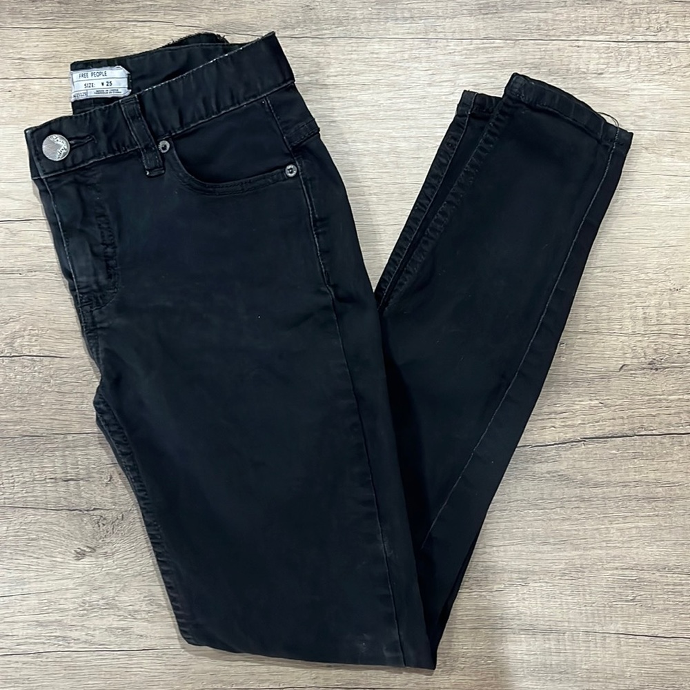 Free People Ripped Black Jeans Size 25